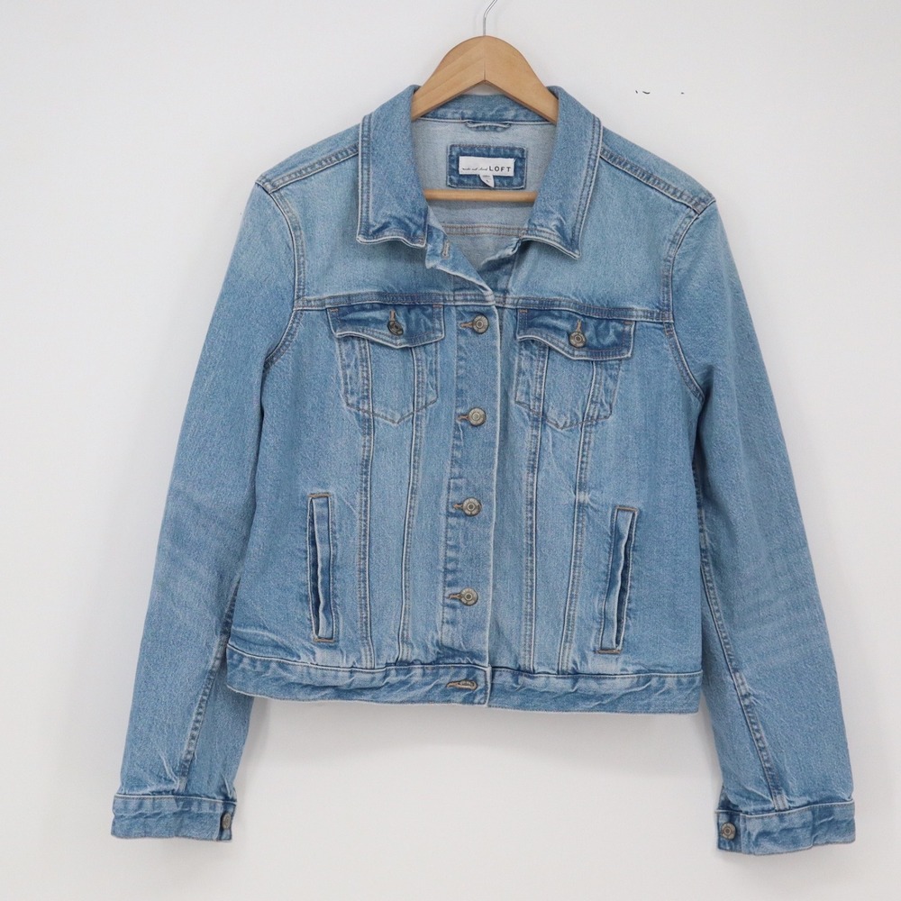 LOFT Denim Jacket Womens L Trucker Light Blue Stretch Button Down Excellent